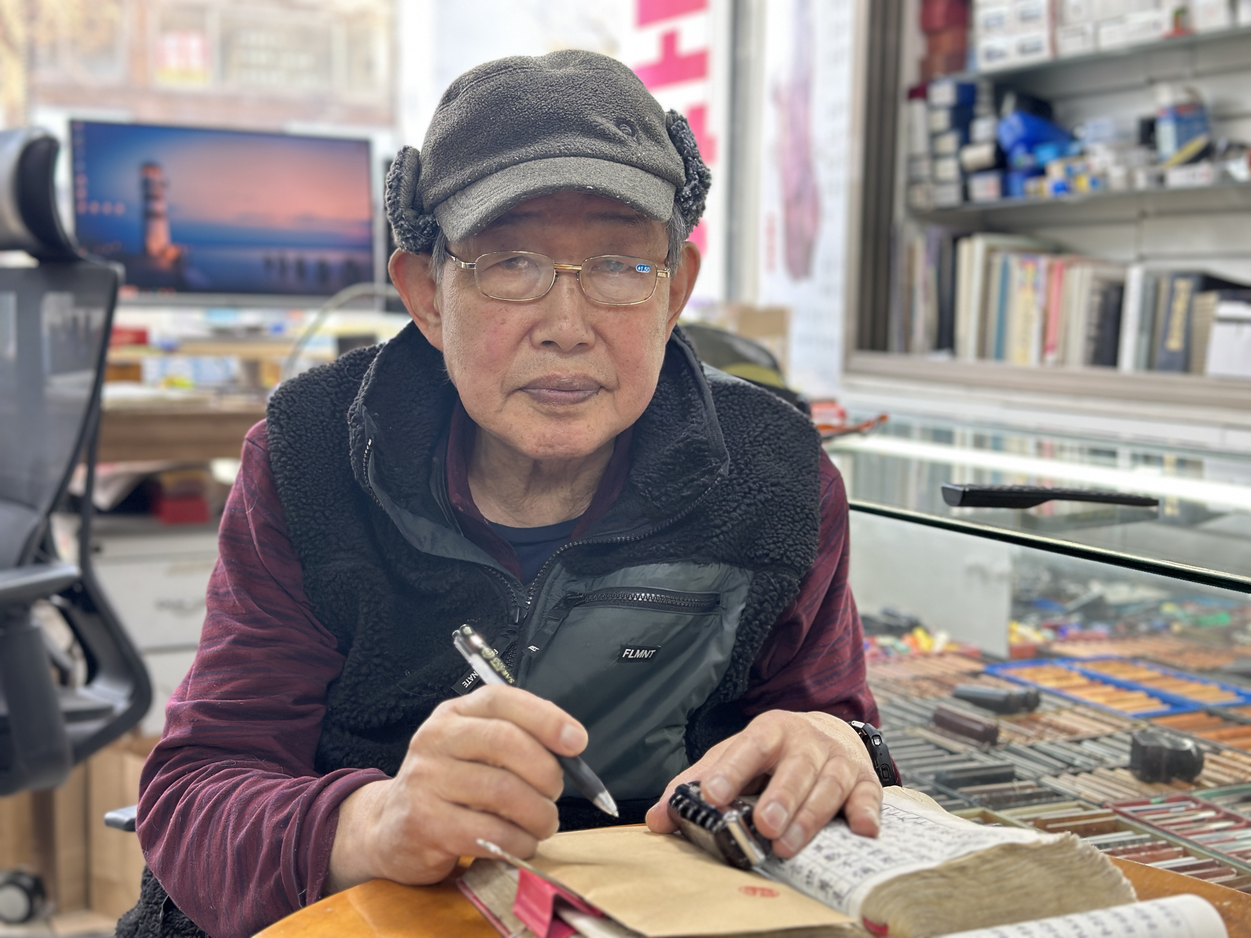 Master Kwon Tae Eung at his workshop